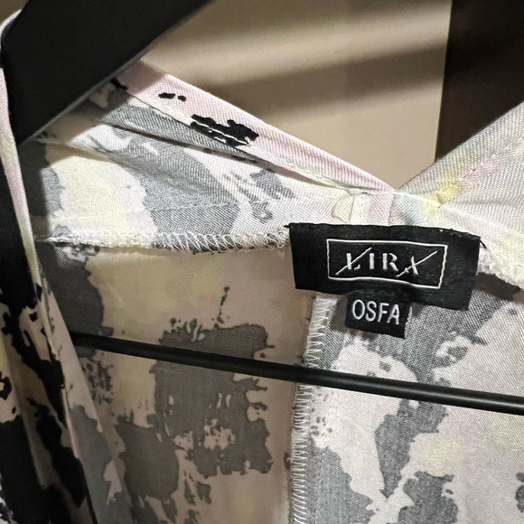 Women’s LIRA Pool/Beach Robe/ Cover Up - Picture 5 of 5